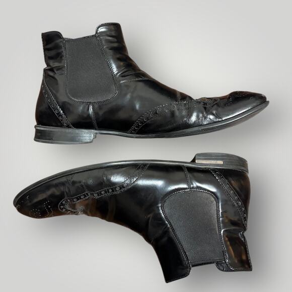 Prada Men's Black Leather Wingtip Chelsea Boots Metal Logo Heel Ankle 11 or 44 - Picture 4 of 6